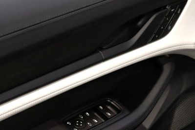 Porsche Taycan Black Edition