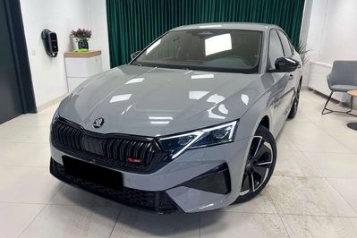 Skoda Octavia RS 2.0 TSI DSG