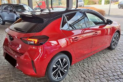 Opel Corsa Yes  1.2 T mHEV eDCT