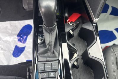 Toyota Camry 2.5 Hybrid Dynamic Force Executive e-CVT