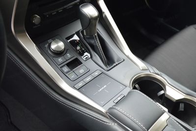 Lexus NX 300h 2.5 Hybrid