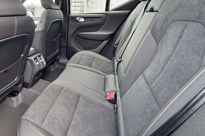 Volvo XC40 B3 Plus Dark