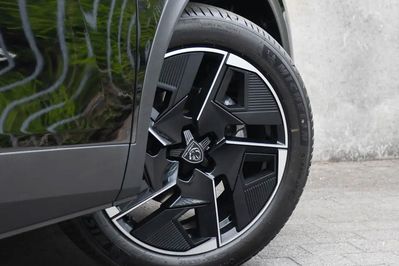 Peugeot 408 GT Exclusive S&S 1.2 mHEV  e-DSC6