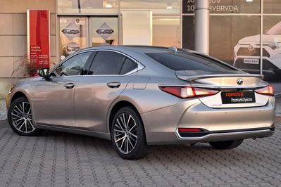 Lexus ES 300h Business Edition