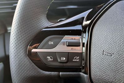 Peugeot 308 GT e-DCS6 1.2 mHEV