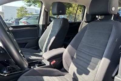 Volkswagen Touran Highline 1.5 TSI  DSG