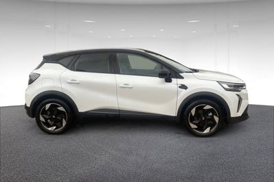 Renault Captur Techno 1.6 E-Tech Hybrid AT