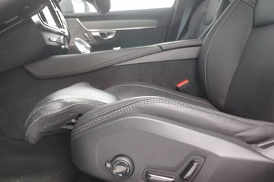 Volvo V90 T6 AWD Plug-In Hybrid Plus Bright aut