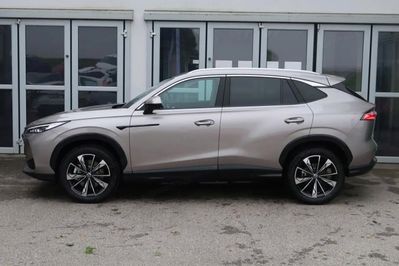 MG HS Exclusive 1.5 AT