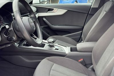 Audi A4 Avant 40 TFSI Quattro