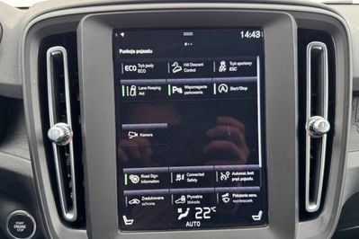 Volvo XC40 T3 Momentum Core