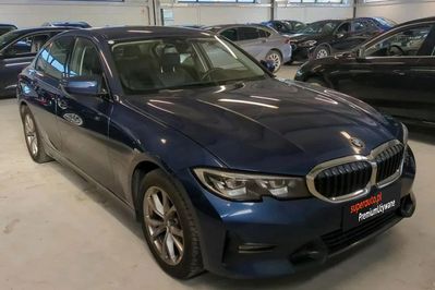BMW Seria 3 320i Sport Line