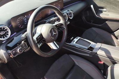 Mercedes Klasa A 220 4MATIC AMG Line