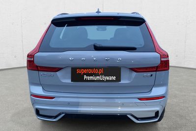 Volvo XC60 B5 B AWD Plus Dark