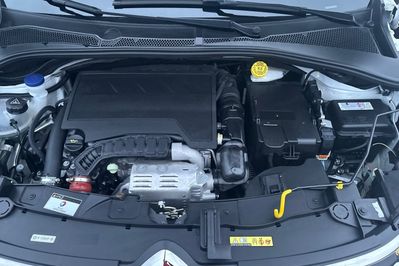 Citroen C3 Shine 1.2 PureTech EAT6