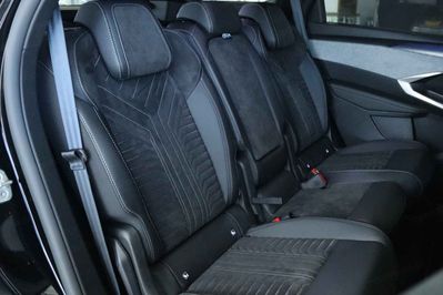 Peugeot 5008 GT Exclusive S&S e-DCS6 1.2 PureTech mHEV