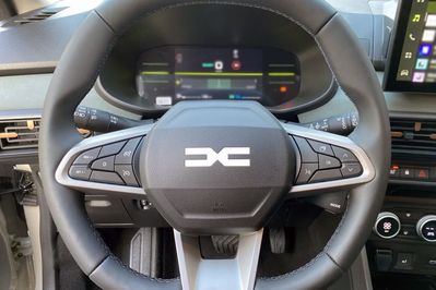 Dacia Jogger Extreme 5-miejsc 1.8 Full Hybrid