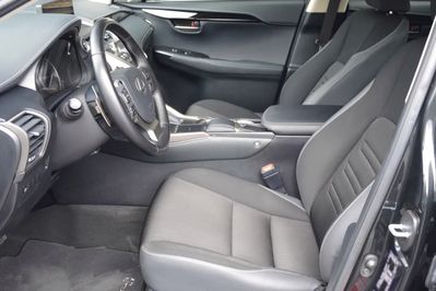 Lexus NX 300h