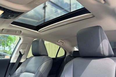 Lexus ES 300h Business Edition