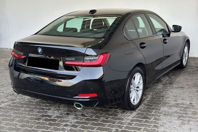 BMW Seria 3 330i xDrive