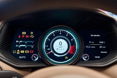 Aston Martin DB11 V8