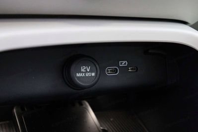 Volvo XC40 B4 Plus Dark