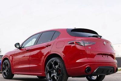 Alfa Romeo Stelvio 2.0 Turbo Tributo Italiano Q4