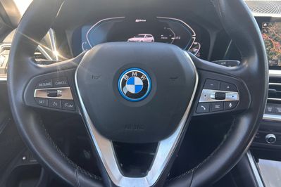 BMW Seria 3 320E Xdrive Sport Line