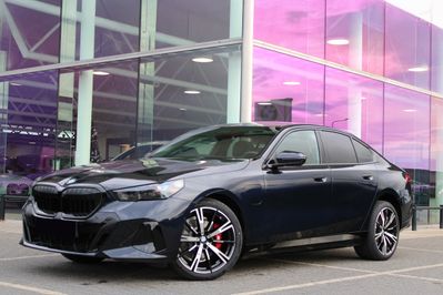 BMW Seria 5 550e xDrive M Sport