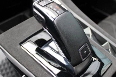 DS DS7 Crossback Performance Line