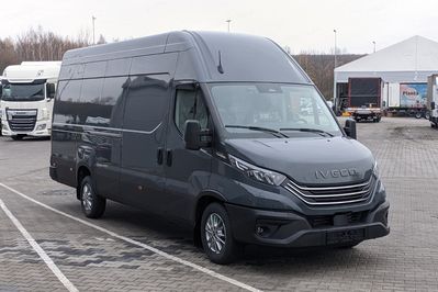 Iveco Daily 35S18 V Hi-Matic 18m3