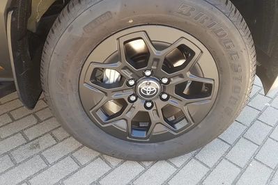 Toyota HiLux mHEV Double Cab Invincible 4x4 aut