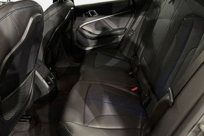 BMW Seria 2 218i M Sport aut
