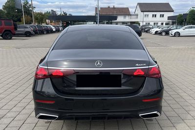Mercedes E Klasa 220 d 4-Matic AMG
