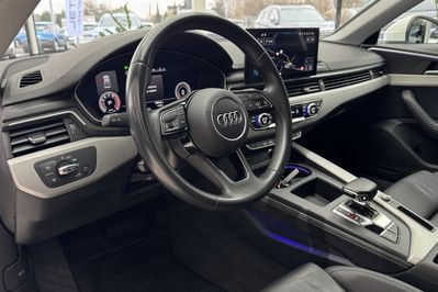 Audi A4 35 TFSI mHEV S Line S tronic