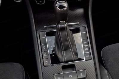 Skoda Superb 2.0 TDI SCR Sportline DSG