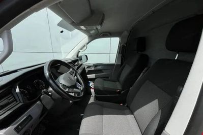Volkswagen Transporter TDI L2H1