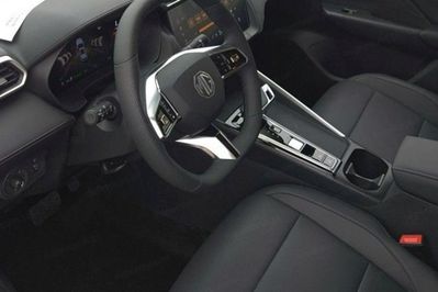 MG ZS 1.5 HEV+ Exclusive aut