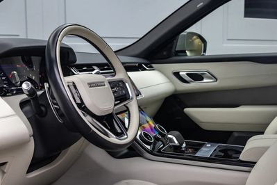 Land Rover Range Rover Velar D300 mHEV SE