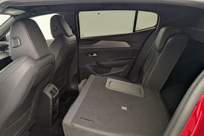 Peugeot 408 GT 1.2 mHEV e-DCS6