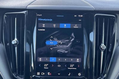 Volvo XC60 B5 B AWD R-Design