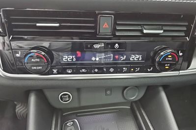 Nissan Qashqai N-Connecta Xtronic 1.3 DIG-T mHEV