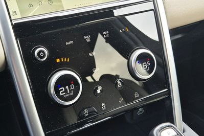 Land Rover Discovery Sport P200