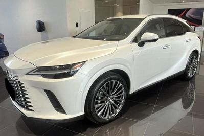 Lexus RX 450h+ Omotenashi 2.5 Hybrid Plug-in