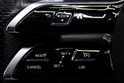 Mercedes Klasa E 220 d 4-Matic AMG Line