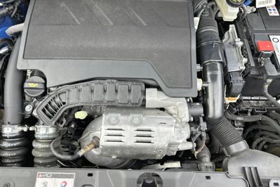 Peugeot 2008 GT 1.2 PureTech EAT8