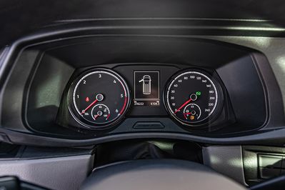 Volkswagen Caravelle T6.1 L2H1 AT