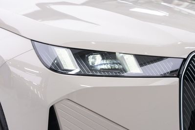 BMW iX xDrive60