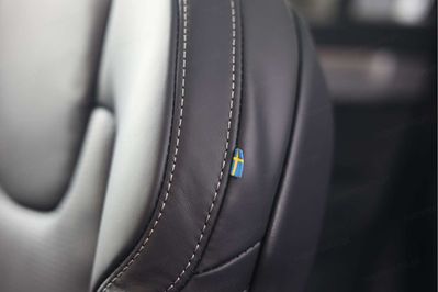 Volvo XC90 B5 AWD Ultra Black Edition