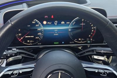 Mercedes Klasa E AMG 53 PHEV 4Matic+ 9G-Tronic